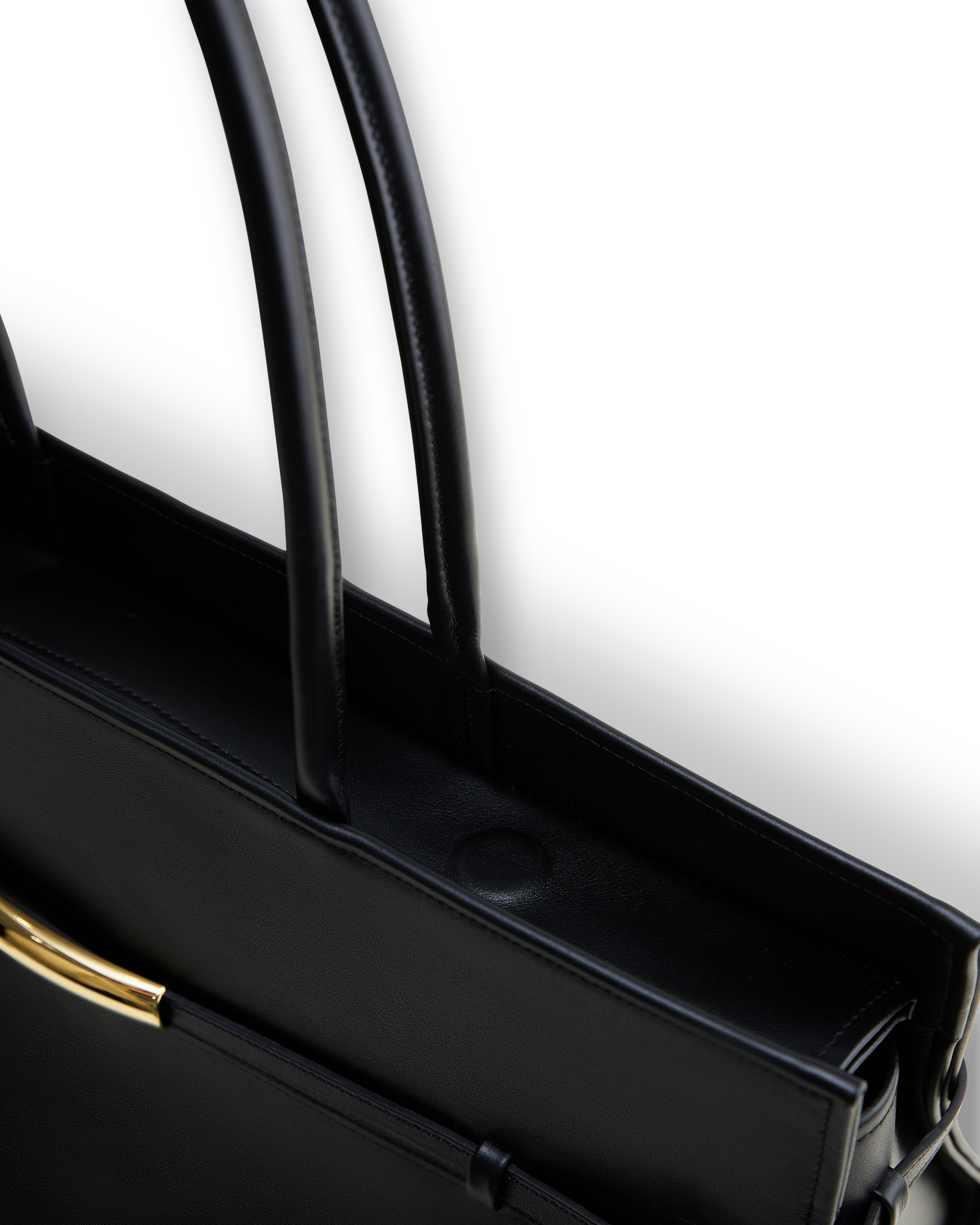 Objekt №03 Tasche in Schwarz